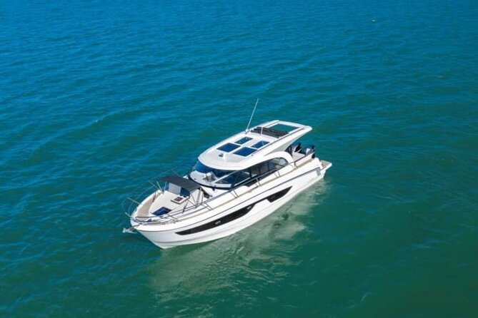 Full day cruise with lunch and aperitif at sunset - Price and private-group value up to 10 (and who this suits best)