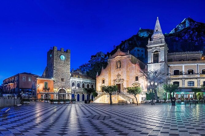 Full-Day Shared Tour to Taormina from Catania - Stop 1: Ancient Theatre of Taormina, 2 hours on a working venue