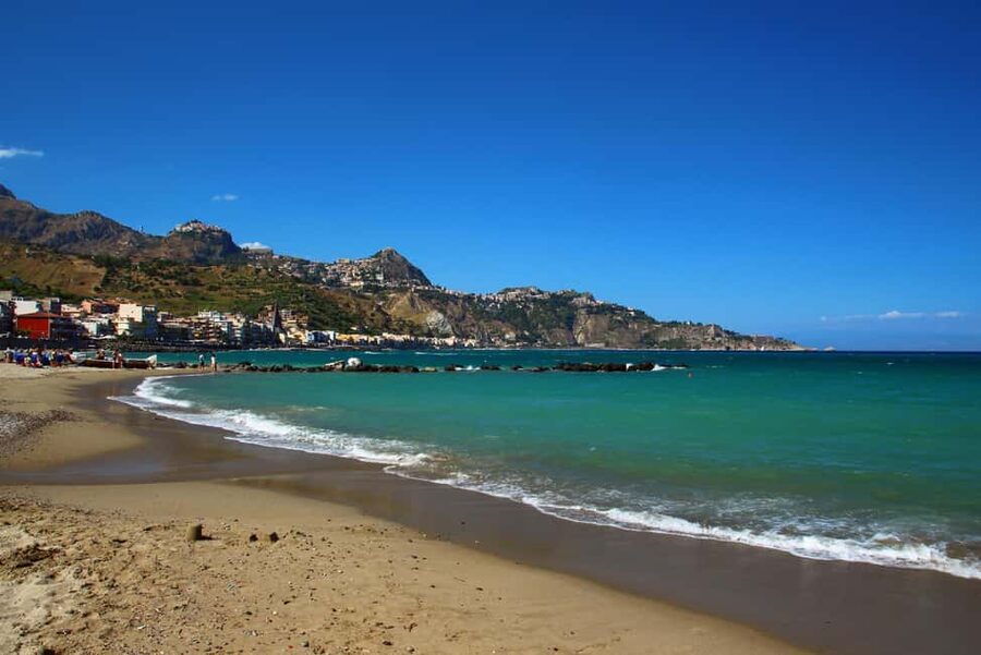 Giardini Naxos and Taormina sailing tour - The 4-hour flow, sailing time and the right amount of water