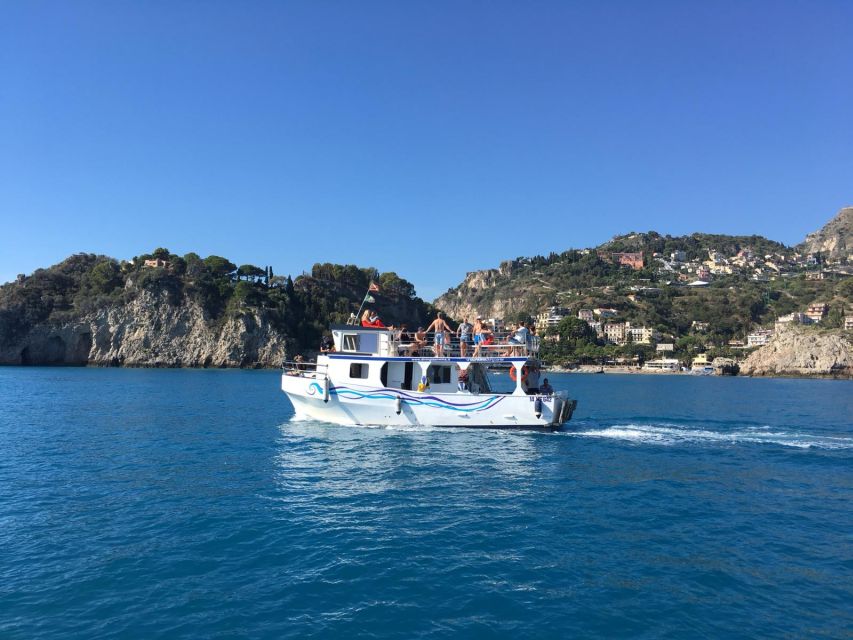 Giardini Naxos: Boat Trip Isola Bella with Snorkeling - From Tempio Olimpico Naxos to the open water