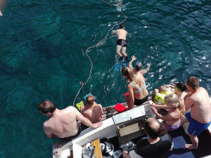 Giardini Naxos: Boat Trip Isola Bella with Snorkeling - Solarium time, soft drinks, and keeping your energy up