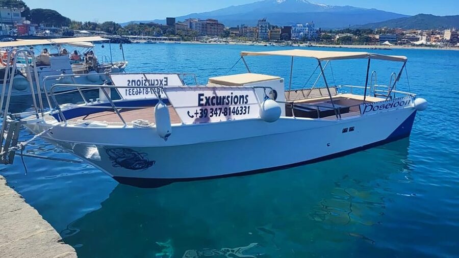 Giardini Naxos: Sunset Dolphin Watching Cruise with Aperitif - Meeting the Poseidon crew and getting ready to cast off