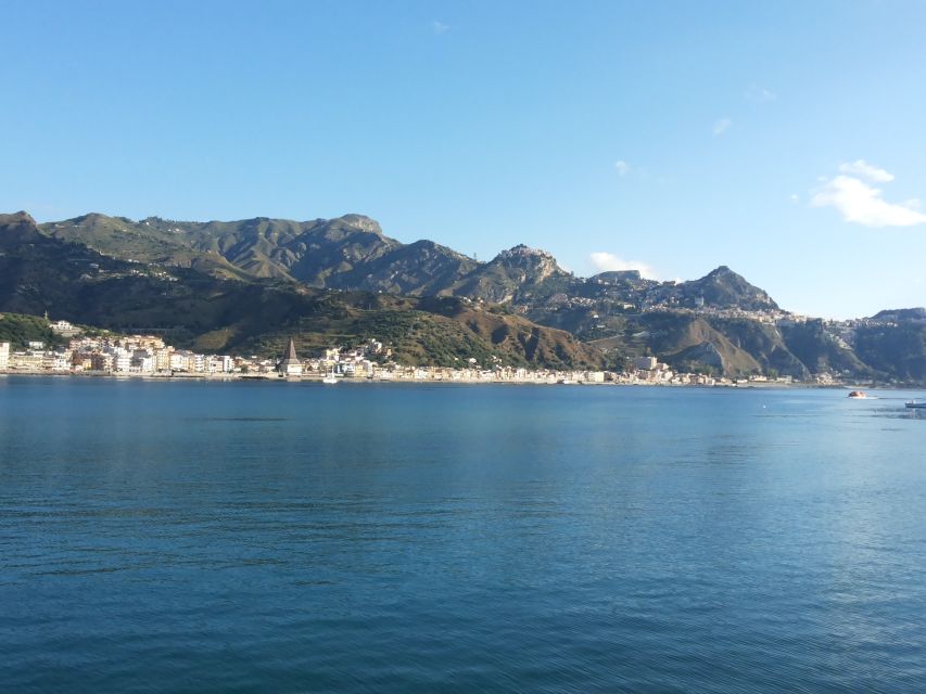 Giardini Naxos, Taormina and Castelmola Tour - Getting picked up and cruising in a comfortable private group