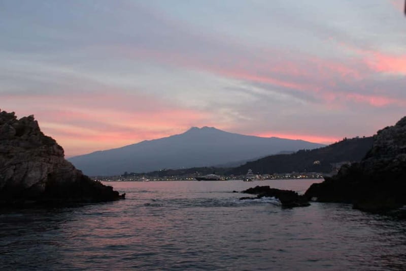 Giardini Naxos Taormina: Dolphin Watching Sunset Tour - Who should book this dolphin and sunset boat tour