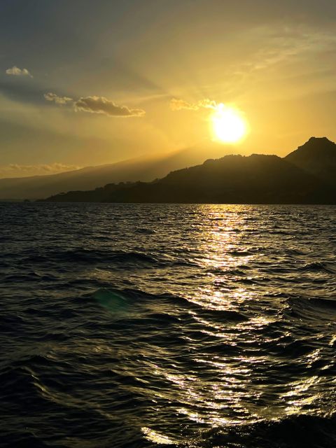 Giardini Naxos Taormina: Dolphin Watching Sunset Tour - Food, Prosecco, and the real meaning of Sicilian snacks onboard