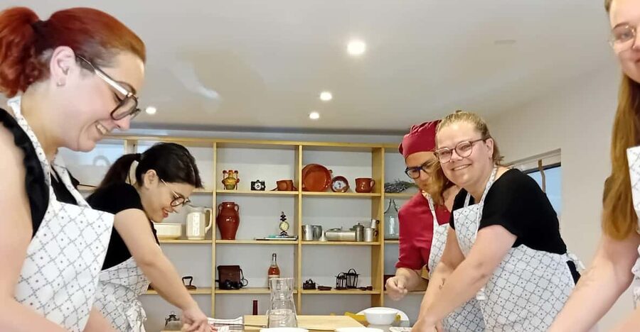 Giardini Naxos, Taormina: Food Class & Sicilian Tasting - Key highlights at a glance
