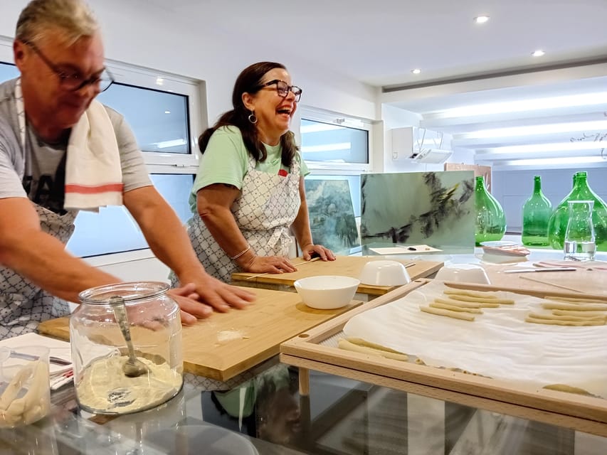 Giardini Naxos, Taormina: Food Class & Sicilian Tasting - Should you book the Giardini Naxos pasta and Etna tasting class?