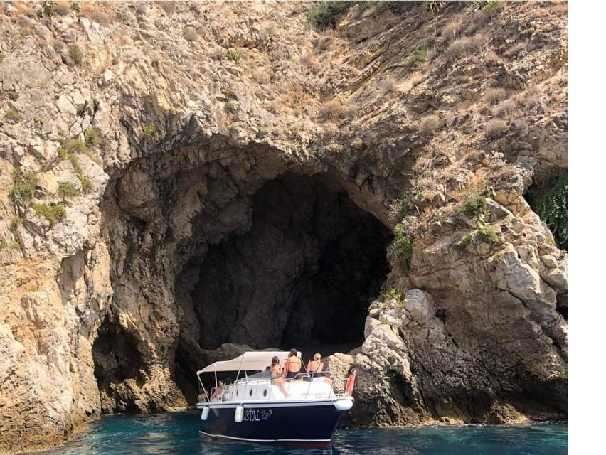 Giardini Naxos: Taormina & Isola Cruise Bella with Aperitif - Two hours on the Kristal: why this feels like the sweet spot