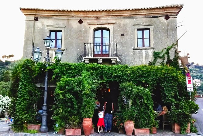Godfather Private Tour - Savoca: Vitelli Bar, San Nicola, and the Ape Car Scene