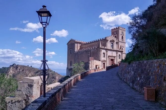 Godfather tour - Chiesa di San Nicolò / Santa Lucia: the wedding scene setting