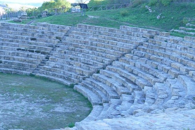 Guided Tour in Morgantina. Visit Morgantina. - Timing in Aidone: morning hours and planning around weather