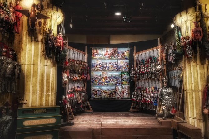 Guided tour of the historic center Palermo - Capo Street Market: The Best Way to Start a Palermo Walk