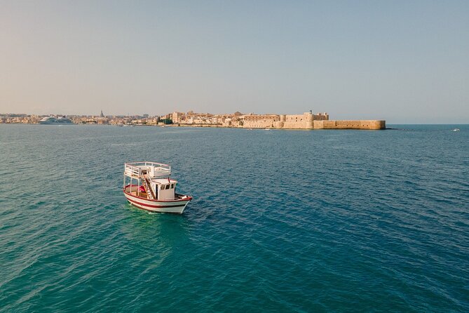 Half Day Boat Tour on the Syracuse Coast with Lunch - Ortigia From the Water: Prison, Walls, Temples, and Sea Walls