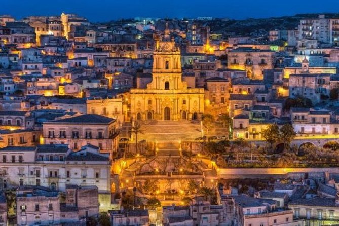 HALF DAY excursion - Tour Montalbano - Ragusa Ibla and Modica - Meeting in Avola and the small-group travel feel