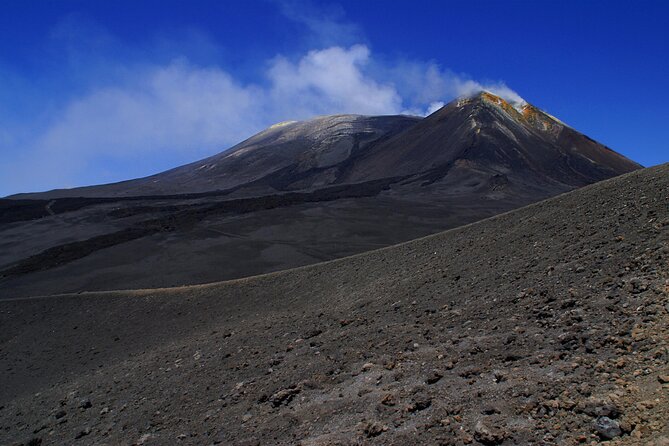 Half Day Guided Tour in Mount Etna (3000 meters) - What to Expect at 3000m, Craters, Steam, and the Sound of Activity
