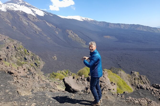 Half day Trekking Tour on Etna - What kind of guide experience you will get