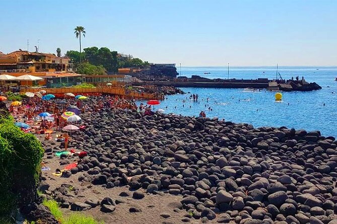 Hop on hop off Catania-Acicastello-Acitrezza panoramic bus - Included versus not included: plan your spending