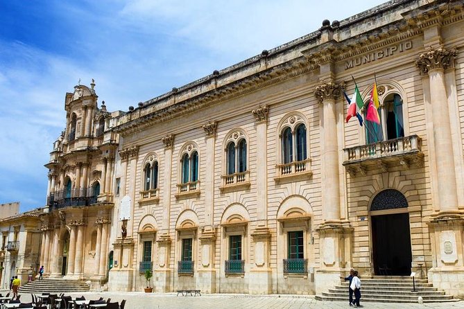Il Commissario Montalbano - Morning Pickup From Catania, and How It Shapes Your Day