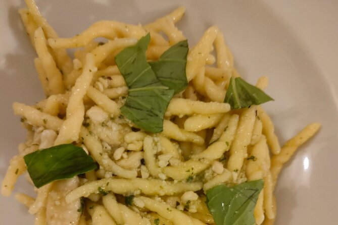 In Palermo we prepare our Sicilian dinner together - Sicily on a plate and in a glass