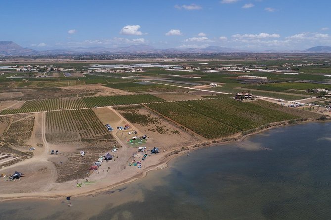 Kitesurfing and windsurfing in Sicily in the Lo Stagnone lagoon - Torre Loopa Kite Zone style: safety first and personal care that feels real
