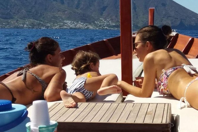 Lipari and Vulcano Private Boat Tour (7 hours) - Venus Pool and Horse Cave: where the water quality matters
