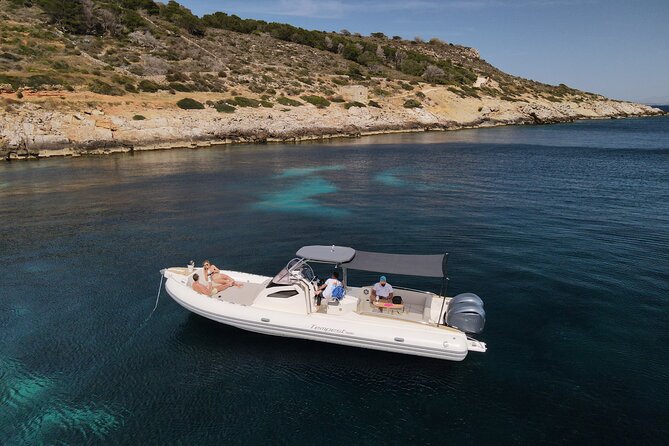 Luxury Boat Private Tour to Favignana and Levanzo in Sicily - A private Egadi Islands boat day, and what you’re paying for