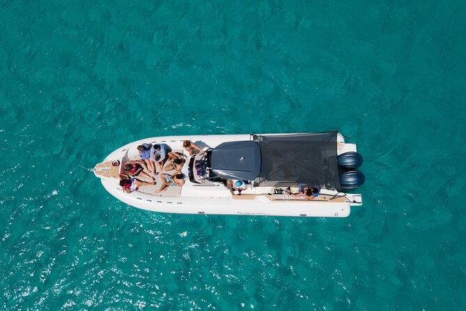 Luxury Boat Private Tour to Favignana and Levanzo in Sicily - Grotta degli Innamorati and the Levanzo side of the day