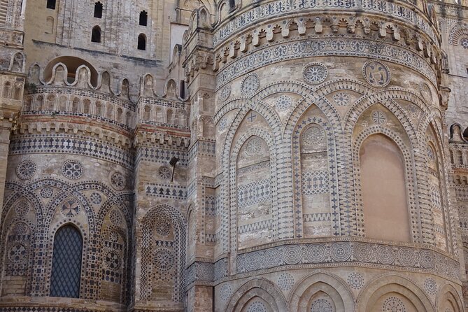 Markets and Monuments: Walking Tour in the Center of Palermo - Chiesa del Gesù: where the interior details steal the show