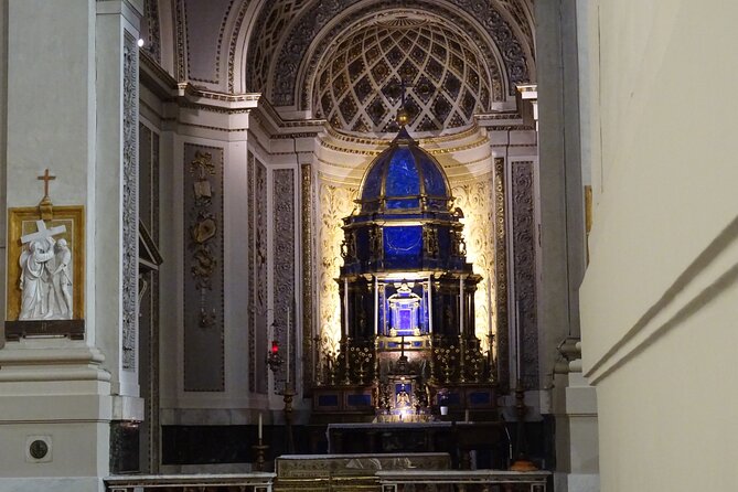 Markets and Monuments: Walking Tour in the Center of Palermo - Guide energy, group size, and the pace you should expect