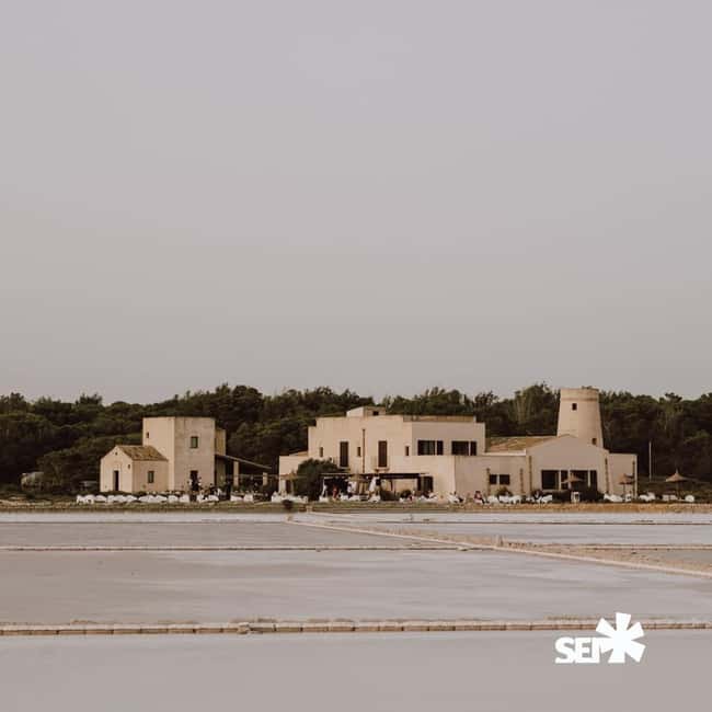 Marsala: Wellness in the Pink Salt Pans with Dinner - The wellness route in the pink salt pans: sun, salt strength, and a solar shower