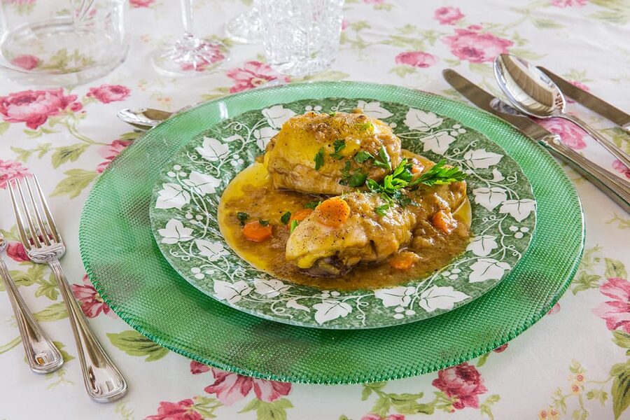 Messina: Cooking Demo & Meal at a Local's Home - Your 3-course lunch: starter, pasta, and dessert with local wine