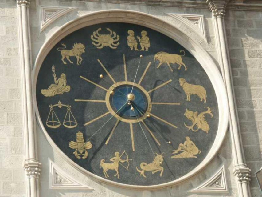 Messina: Guided City Highlights Walking Tour - Bell Tower time: the astronomical clock and the noon show