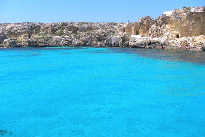 Mini Cruise to Favignana and Levanzo with lunch on board - Onboard lunch in the middle of the day