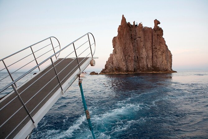 Mini Cruise to Panarea and Stromboli from Milazzo port - Onboard comfort and the best seat strategy for a bumpy ride