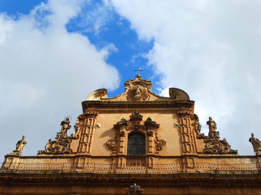 Modica private tour: the chocolate town in Sicily - Salvatore Quasimodo’s birthplace turned into a museum