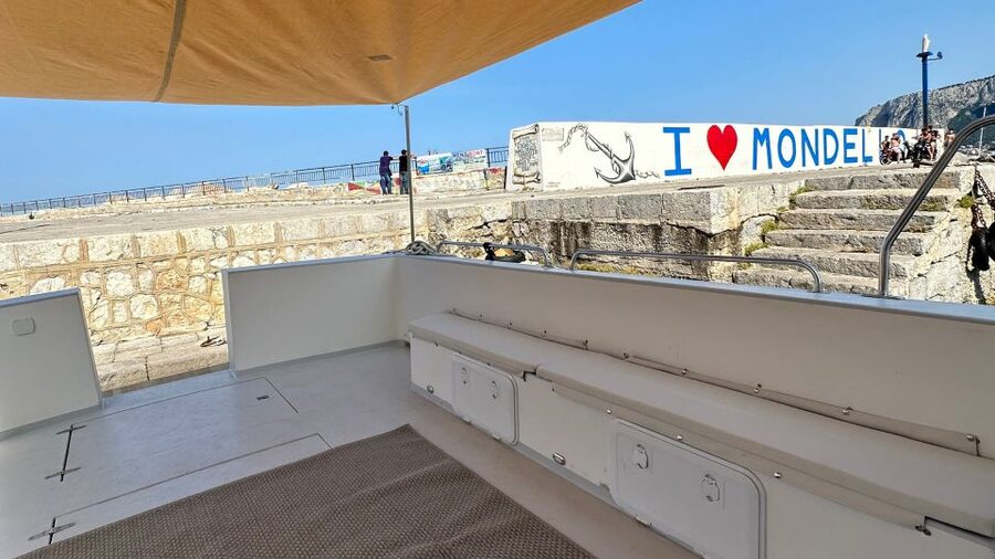 Mondello: 4-Hour Coastal Boat Tour with Aperitif & Swimming - Price and value: why $101.96 can make sense
