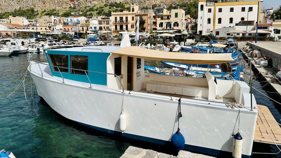 Mondello: 4-Hour Coastal Boat Tour with Aperitif & Swimming - Coastal views, Grotta dell’Olio, and the lighthouse pass