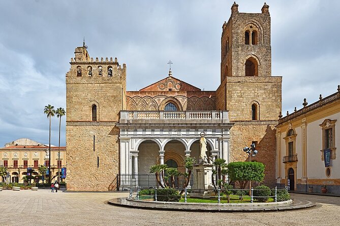 Monreale And Cefalù Half Day Excursion - Stop 1, Duomo di Cefalù: The UNESCO Arabo Normanno Arrival