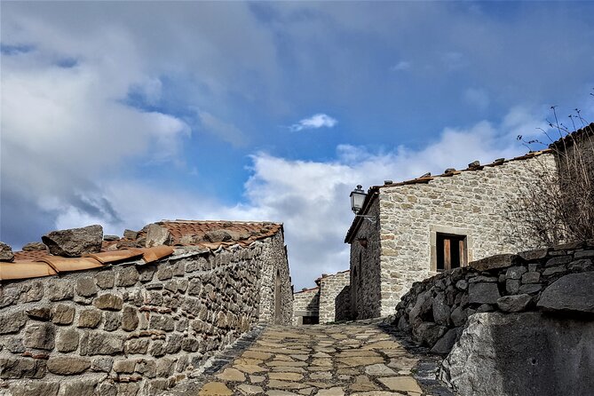 Montalbano Elicona Sicily experience - Argimusco Plateau walk: calm pace, big rock stories