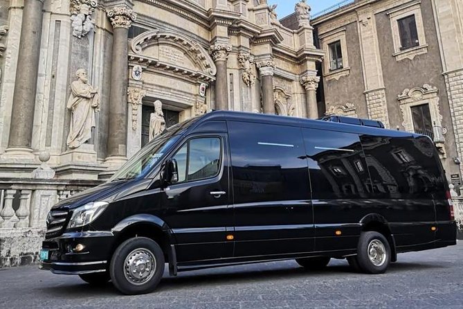 Montalbano tour - The real value: baroque from the street, plus Montalbano vibes