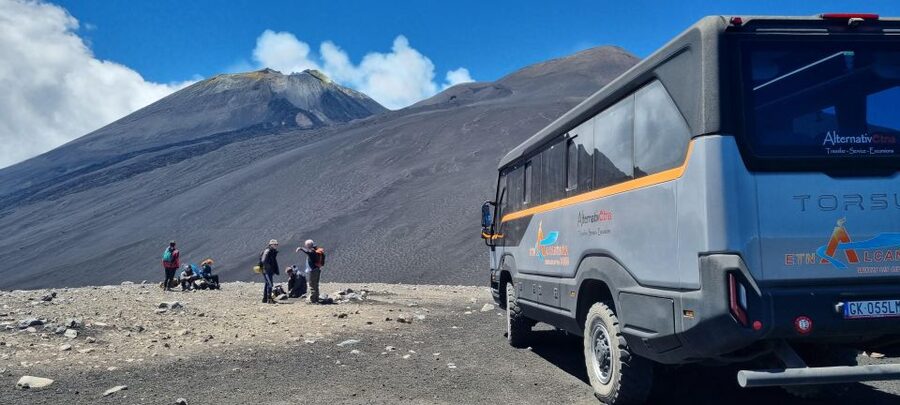 Mount Etna: Ascent to 2800m by 4x4 - Piano Provenzana to Pizzi Deneri, 2810m of thin-air views