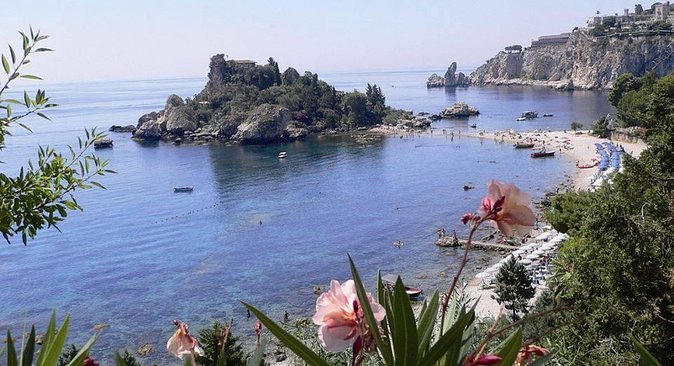 Mount Etna, Lunch in a Winery and Taormina Private Day-Trip from Messina - Key highlights worth getting excited about