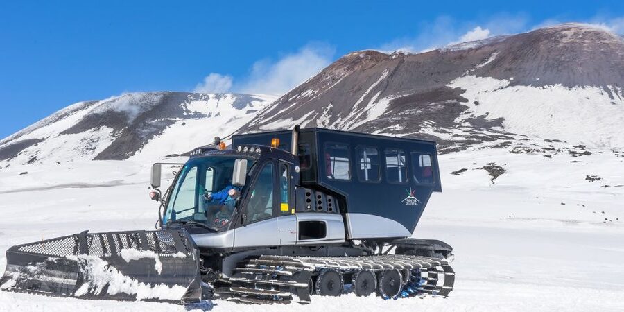 Mount Etna: Roundtrip Cable Car and 4x4 Bus Ticket - How to validate your QR code and avoid early confusion