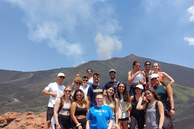 Mt. Etna trekking and Wine tasting - From Syracuse - The 9-hour rhythm: Piazza Pantheon meet-up and a small-group transfer