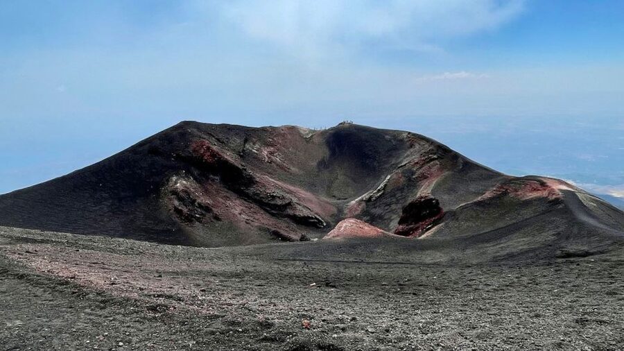 Mt Etna: Winter Trekking Tour with Optional Catania Transfer - Valle del Bove, A 10 km by 5 km Lava Basin You Can Walk Along