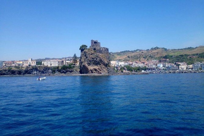 My sailing tour in Catania - From Catania harbor to open sea, in a very doable half-day
