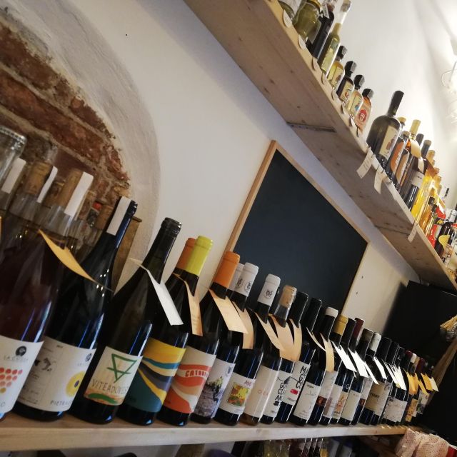 Natural Wine Tasting with snacks at Bottega Monteleone - Quick hits before you go