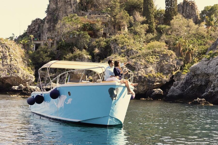 Naxos: Cruise on Isola Bella with swimming, fruit & prosecco - Isola Bella and the natural caves: seeing more from the water