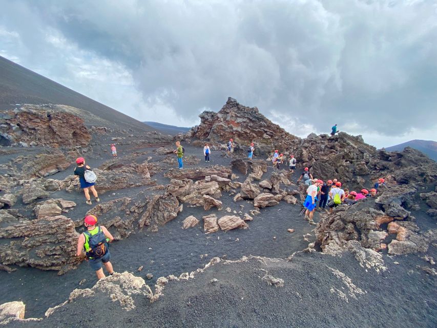 Nicolosi: Excursion Etna Craters at 3000 mt. - First Stop at Bar Esagonal, Then a Volcano Day Briefing That Makes Sense