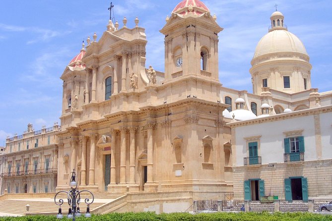 Noto Walking Tour - Porta Reale: The Main Entrance That Sets the Tone